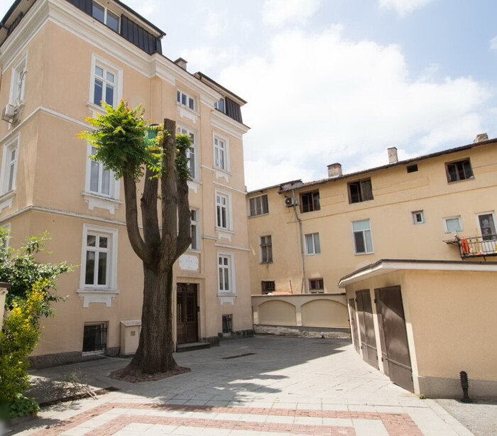 img-property